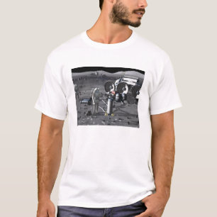 Future space exploration missions 2 T-Shirt