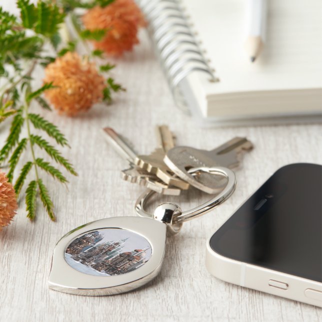 Futuristic Fantasy City Sci Fi Skyline Art Key Ring (Side)