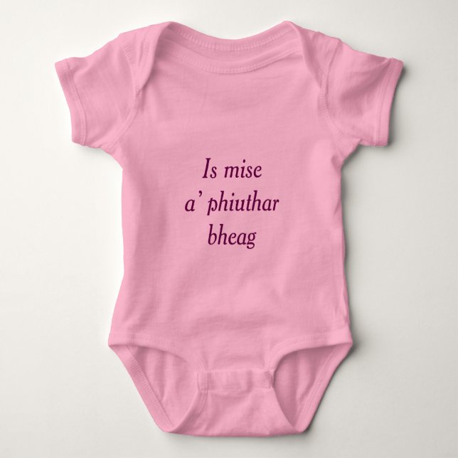 Gaelic Family: I am the Little Sister one piece Baby Bodysuit (Front)