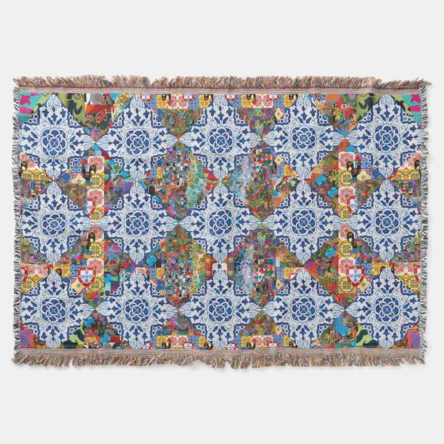 Galo de Barcelos, Portugal Throw Blanket (Front)