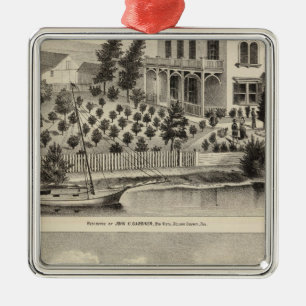 Gardiner res, Benicia Arsenal Metal Tree Decoration