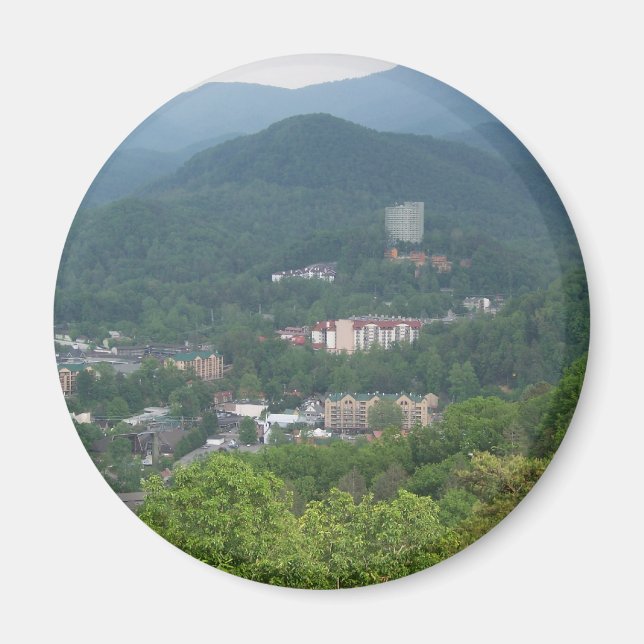 Gatlinburg, Tennessee Magnet (Front)