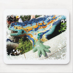 Gaudi Lizard - white floral mousepad