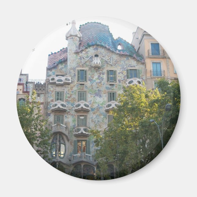 Gaudi Style house in Barcelona Magnet (Front)