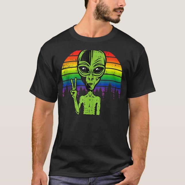 Gaylien Alien Lgbt Gay Pride Rainbow Flag Ufo T-Shirt (Front)