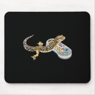 Gecko Playing Video Game Lizard &amp; Reptiles Gam Mouse Pad
