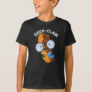 Geek-clair Funny Eclair Pun Dark BG T-Shirt