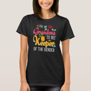 Gender Reveal Announcement Grandma To Bee Keeper H T-Shirt