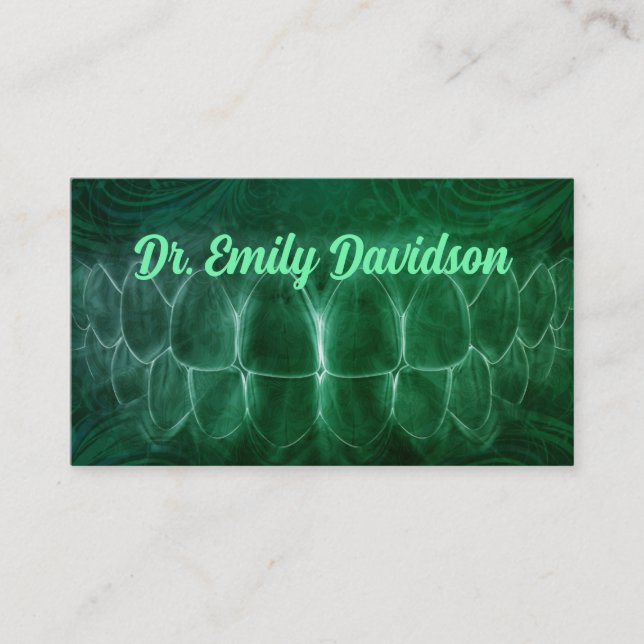 General Dentist Green Curves Business Card (Front)