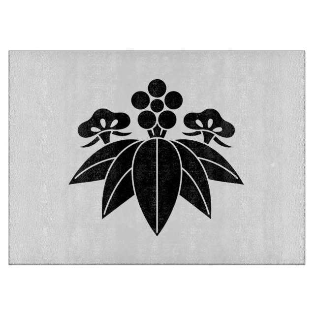 Gentian-style pine bamboo ume cutting board (Front)