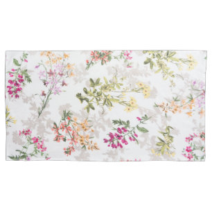 Gentle floral pattern pillowcase