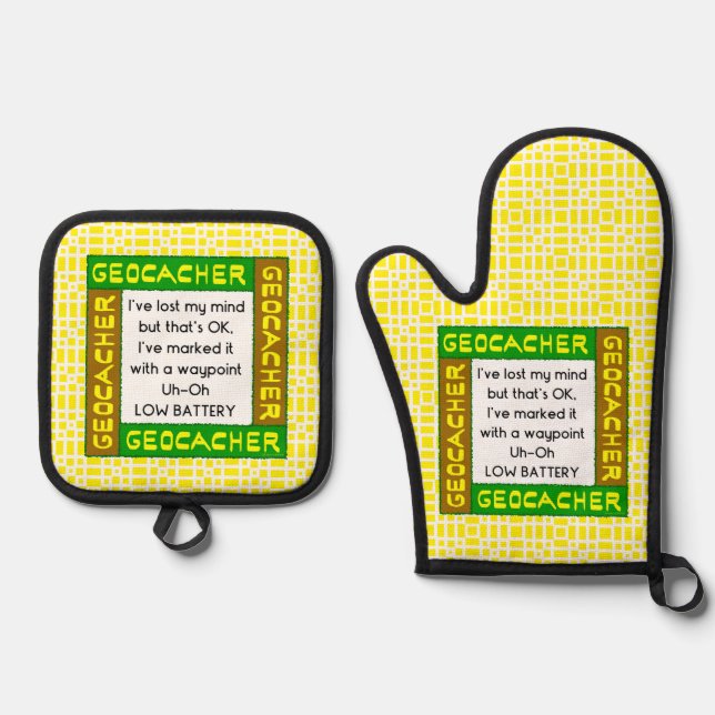 Geocacher Lost Mind In Green Oven Mitt & Pot Holder Set (Front)