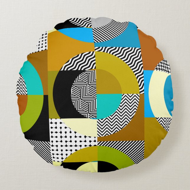 Geometric collage: circles, vintage pattern. round cushion (Front)