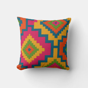 GEOMETRIC COLORED ALMOPHATES CUSHION