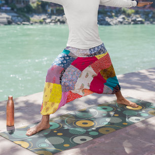 geometric monochrome yoga mat