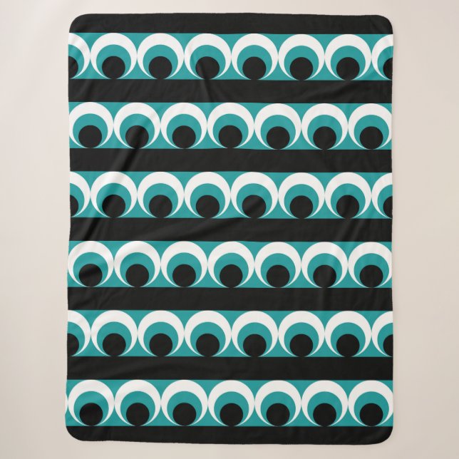 Geometric pattern sherpa blanket (Front)