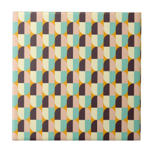 Geometric pattern with overlapping half-circles tile