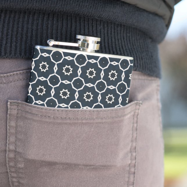 Geometric printed hip flask (In Situ)