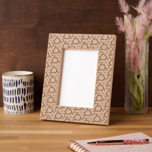 Geometric shapes pattern made with dots etched frames
