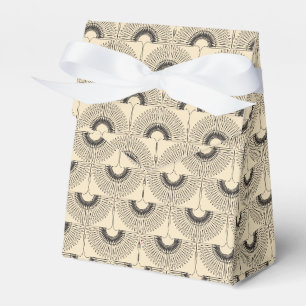 Geometrical swan flying bird pattern cream favour box