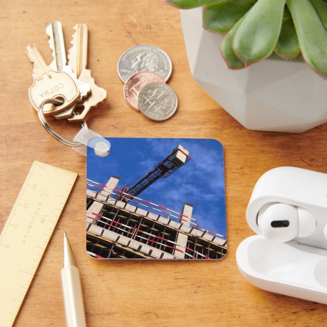 Geometry up in the air key ring (Desk)
