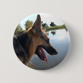 German Shepherd/Enjoying the View 6 Cm Round Badge