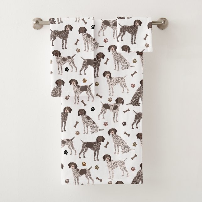 German Shorthaired Pointer Dog Bone and Paw Print  Bath Towel Set (Insitu)