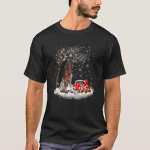German Shorthaired Pointer In The Snow Christmas W T-Shirt