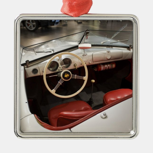 Germany, Baden-Wurttemberg, 2 Metal Tree Decoration (Front)