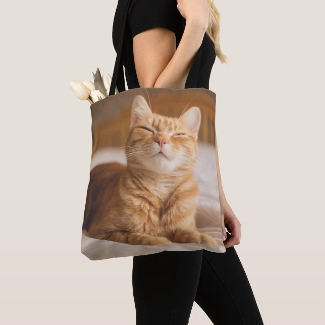 Getty Images | Sleepy Cat Tote Bag (Close Up)