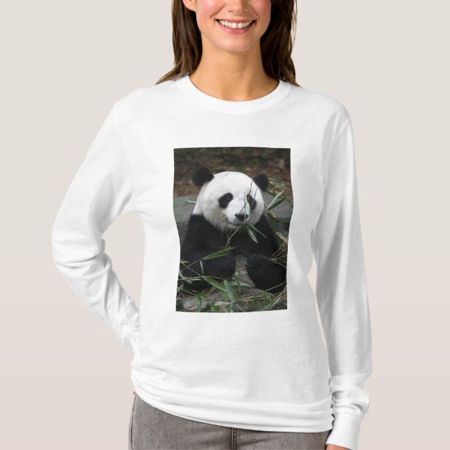 Giant panda T-Shirt (Front)