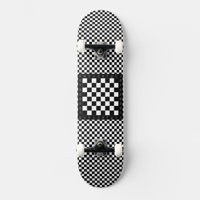 gigantesque chess table skateboard (Front)