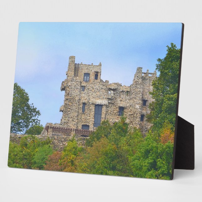 Gillettes Castle Plaque (Side)