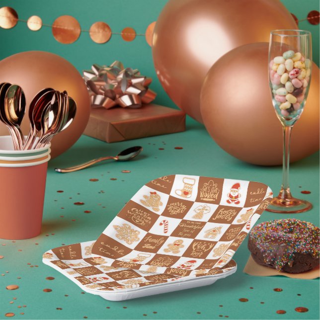 Gingerbread Cookies Chequered Pattern Paper Plate (Multi)