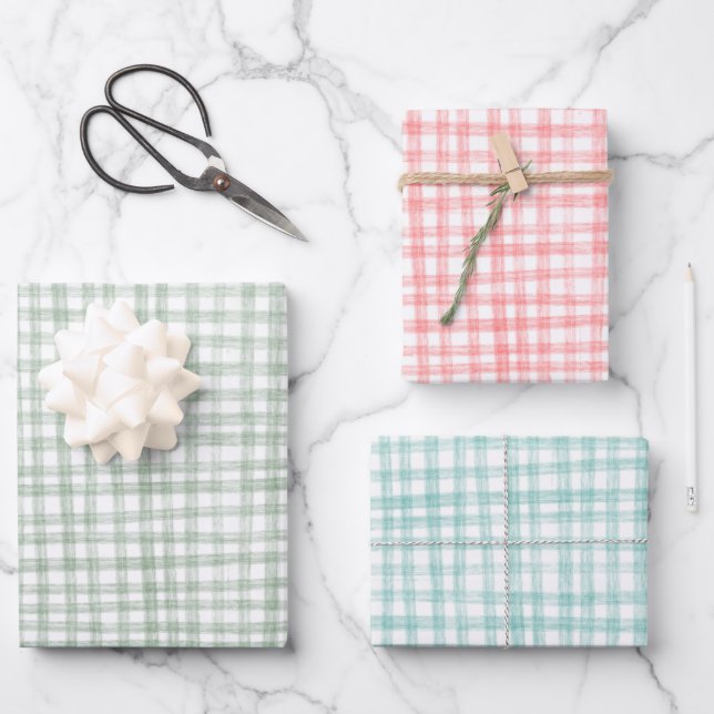 Gingham Hand-Drawn Modern Cute Christmas Preppy Wrapping Paper Sheet (Front)
