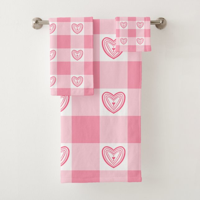 Gingham hearts pink bath towel set (Insitu)