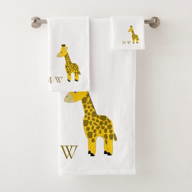 Giraffe Design Monogrammed Bath Towel Set (Insitu)