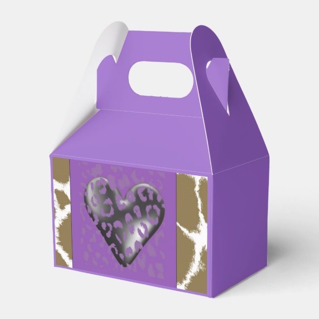 Giraffe Fur Pattern with Purple Heart Favour Box (Front Side)
