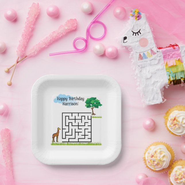 Giraffe personalised birthday maze puzzle plates (Party)