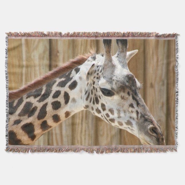 Giraffe Picture Throw Blanket (Front)