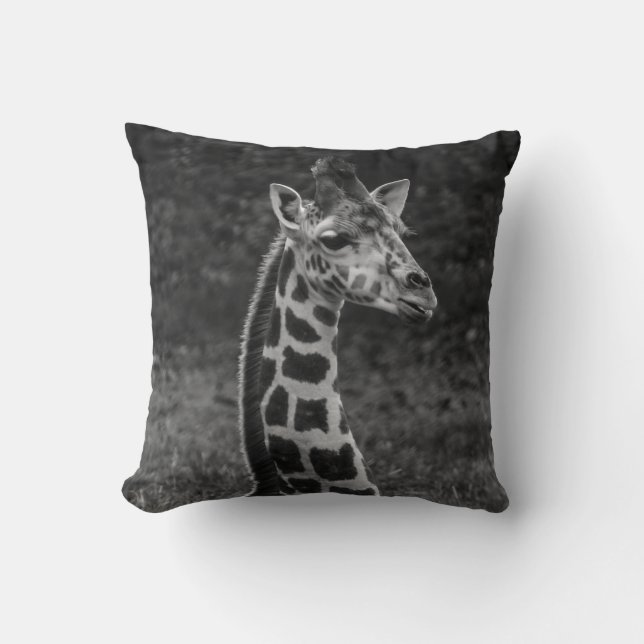 Giraffe Wildlife Cushion (Front)