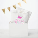 Girl's sweet sixteen 16th Birthday party custom Favour Bags<br><div class="desc">Girl's sweet sixteen 16th Birthday party custom Favour Bags personalised with name and date. Classy design for sixteenth Birthday celebration of teen girl. Elegant script text and princess crown. Sixteenth Birthday celebration design for sweets,  pastry and more. Pink and white colours.</div>