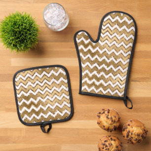 Glam Gold White Zigzag Stripes Oven Mitt & Pot Holder Set