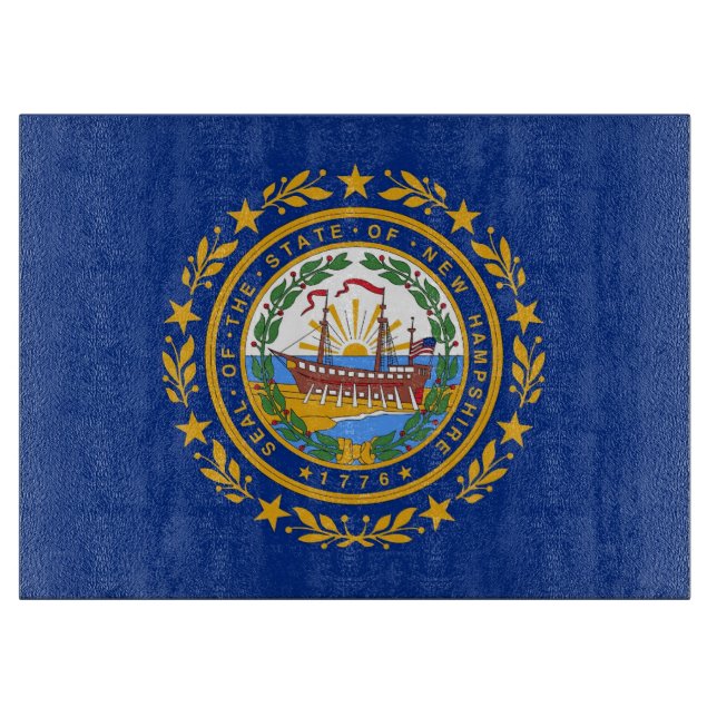 Glass cutting board with Flag of New Hampshire USA (Front)