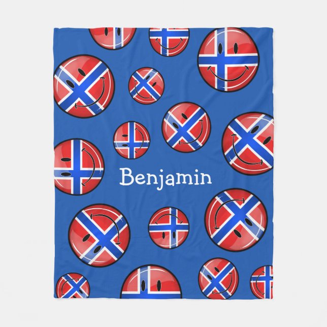 Glossy Round Smiling Norwegian Flag Fleece Blanket (Front)