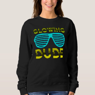 Glowing Dude party 80s vintage retro colourful whi Sweatshirt