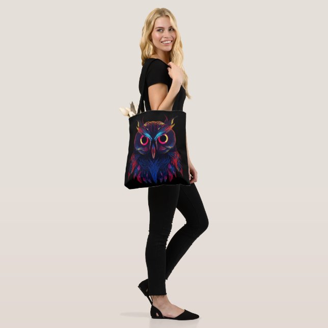 Glowing eyes tote bag (On Model)