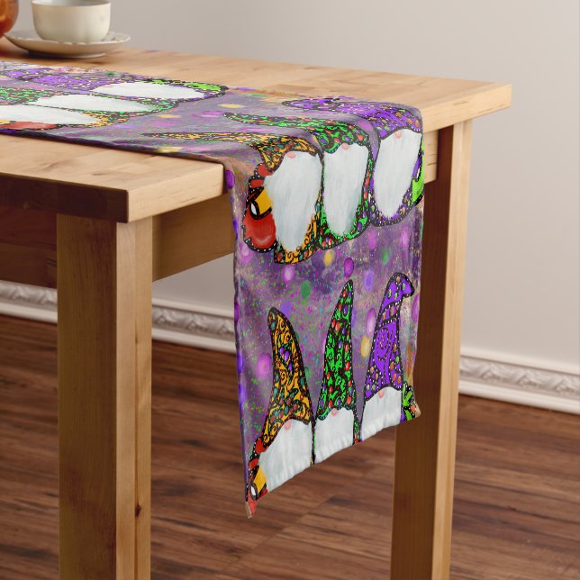 GNOME  SHORT TABLE RUNNER (In Situ)