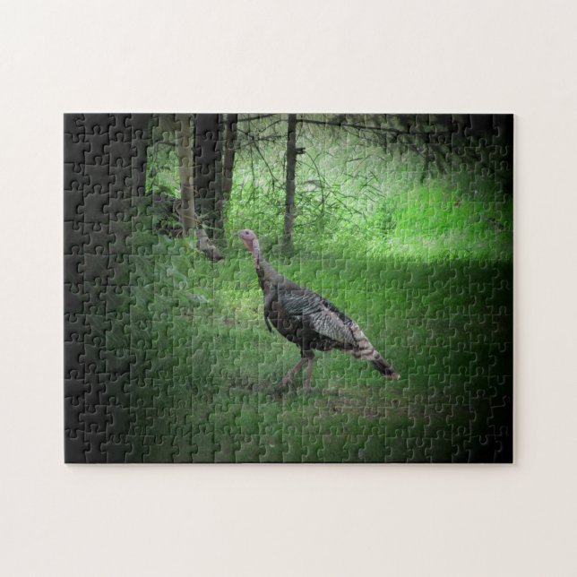 Gobble on the lawn jigsaw puzzle (Horizontal)