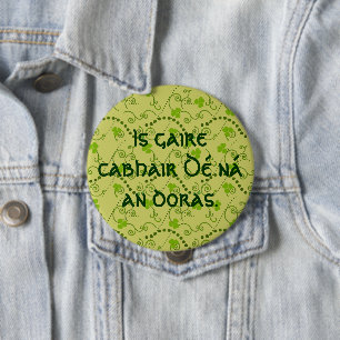 God's Help Is Nearer Than the Door 10 Cm Round Badge